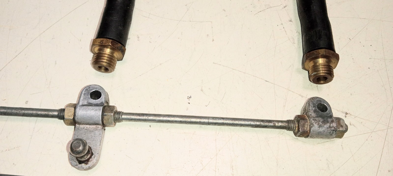 Maserati Merak Carburetor Fuel Line Pipe Tree_Throttle Accelerator Rod Linkage