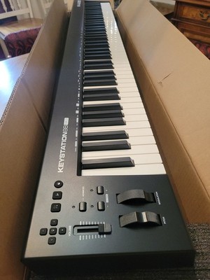 M-Audio Keystation 88 MK3 Keyboard Controller