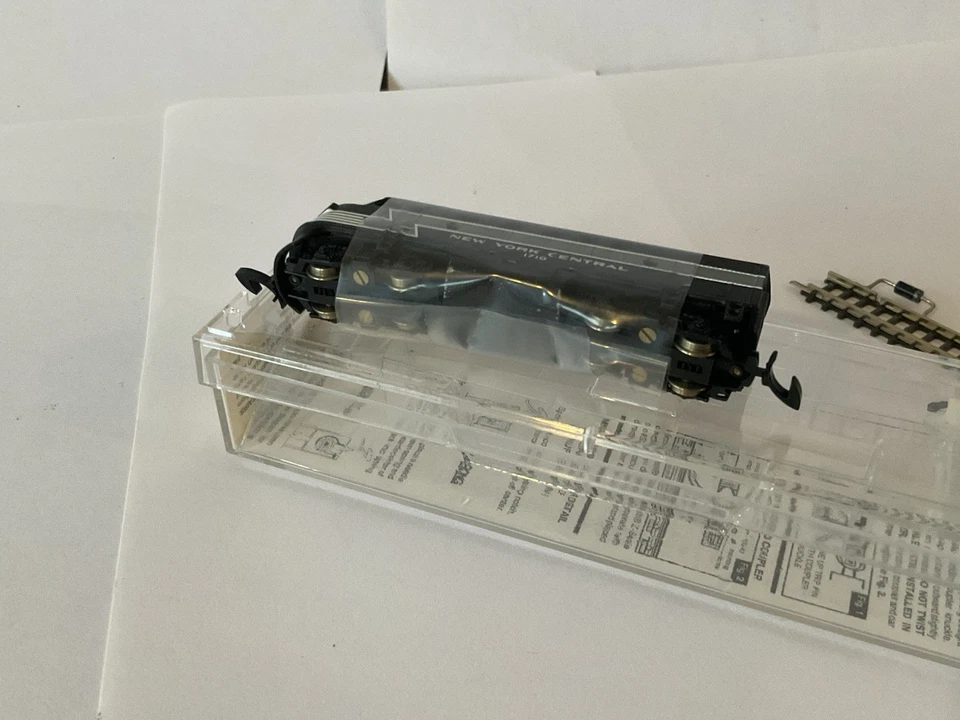 MTL Z 14003-2 F7 New York Central Powered A-Unit Locomotive # 1710 - BRAND NEW - Image 4 of 4