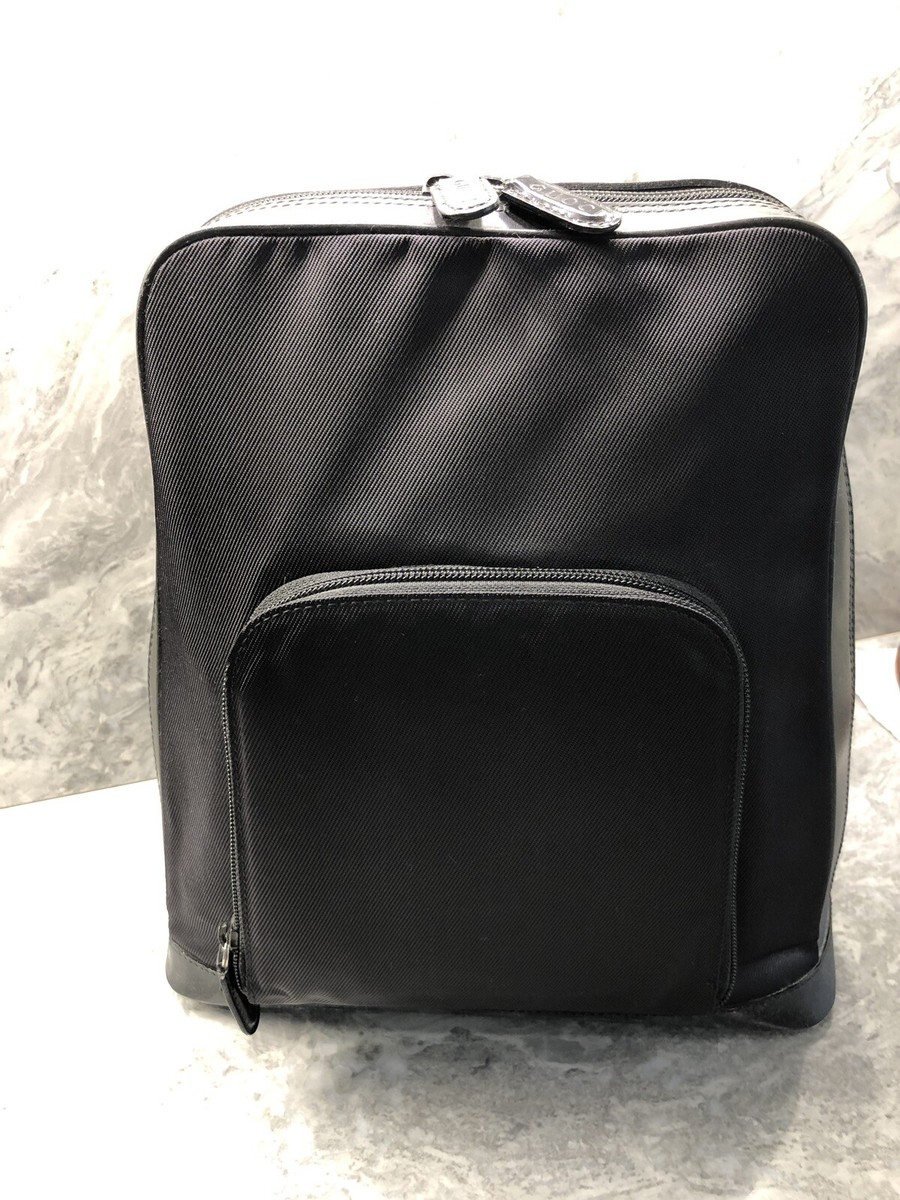 New Gucci Black Patent Leather Bamboo Backpack 866938 | eBay New Gucci Black Patent Leather Bamboo Backpack 866938 | eBay
