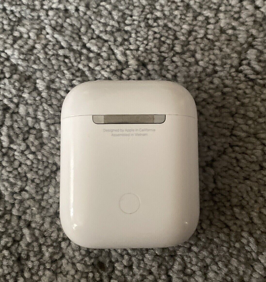 Genuine Apple AirPods Charging Case Only For Models: A1602 Genuine Apple AirPods Charging Case Only For Models: A1602