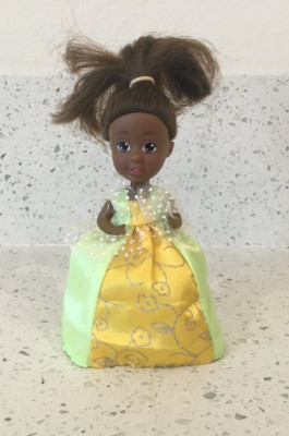 ''Cupcake Surprise'' Dolls Transforming Dessert Lemon Lime (1990s)