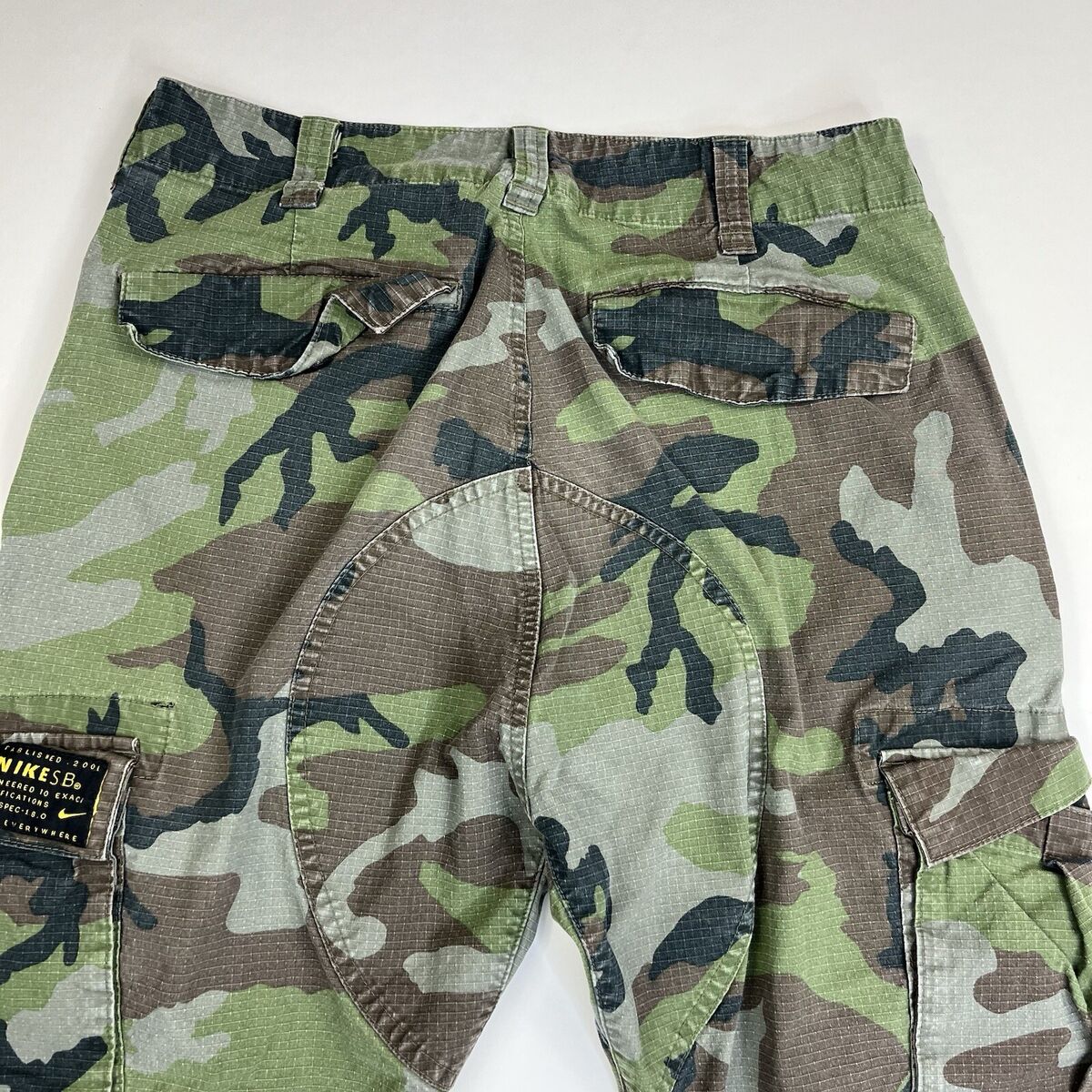 Nike SB Camo Cargo Pants Men's 28 Military Woodland Ripstop Nike SB Camo Cargo Pants Men's 28 Military Woodland Ripstop