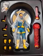 Mezco Toyz 1/12 Marvel Cyclops Light-Up Visor Action Figure In Stock