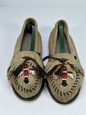 Minnetonka Thunderbird Moccasin Beaded Fringe Suede Leather Flats Beige Womens 8