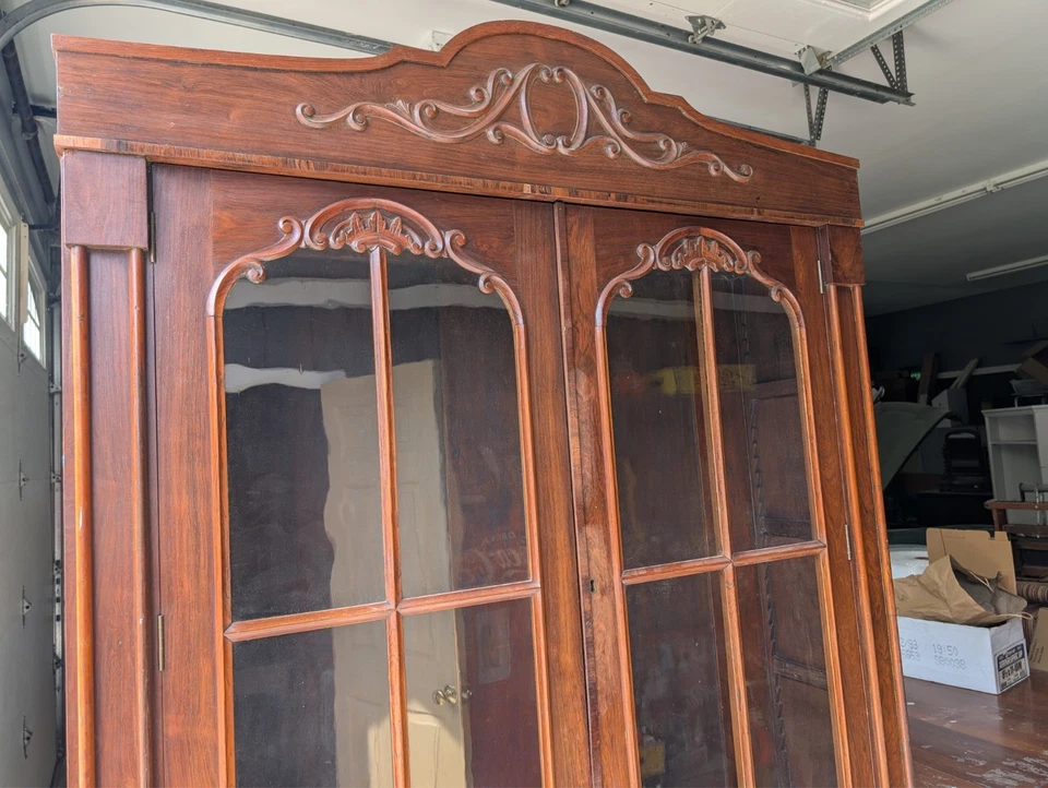Antique Victorian Walnut 2 Glass Door Cabinet 2 Blind Door Cupboard - Image 2 of 4