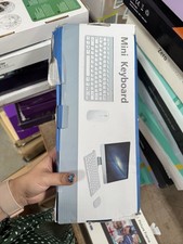 Wireless mouse and keyboard combo