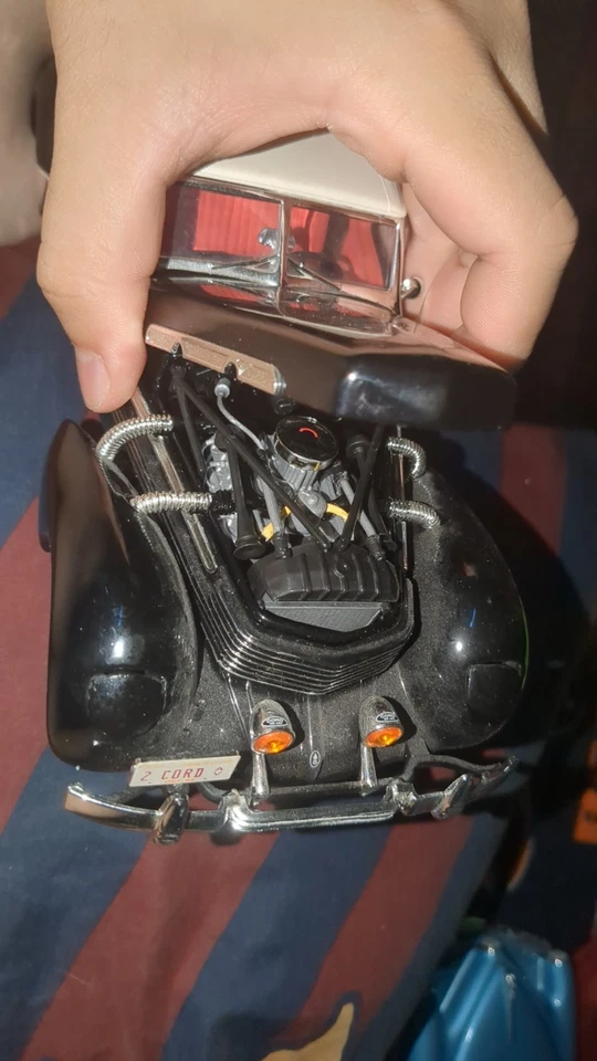 Coches modelo Cord 1947 supercargadores y Tucker 1948 Foto 4 de 4