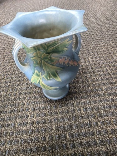 Roseville Bleeding Heart Blue 1940 Vintage Art Pottery Ceramic Vase 139-8
