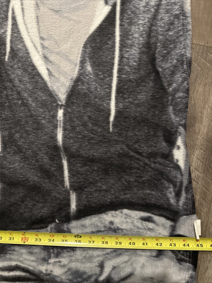 One Direction Fleece Throw Soft Blanket 45x58 Black & White - Image 2 of 4