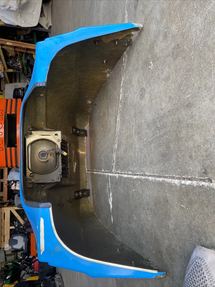 Capó Suzuki Nomad 292 años 70 Foto 4 de 4