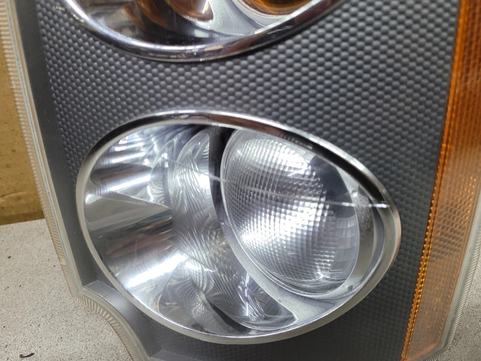 03-05 Range Rover HSE L322 Left Driver Side Turn Signal Corner Marker Light OEM - Image 2 of 3