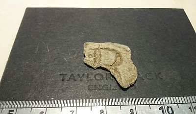 Unique Roman Lead piece depicting the letter R found in York England 1979 L4L