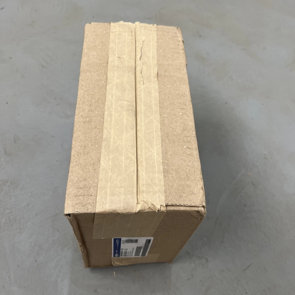 ENFRIADOR DE ACEITE Y FILTRO OEM FORD RANGER 2.3 2019-2023 KB3Z-6881-A Foto 3 de 4