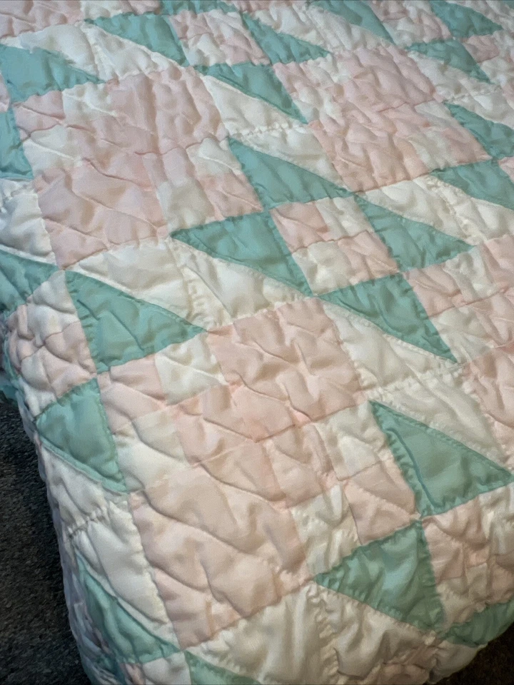 Handmade Square Quilt Vintage 81x86 Twin/full - Image 2 of 4