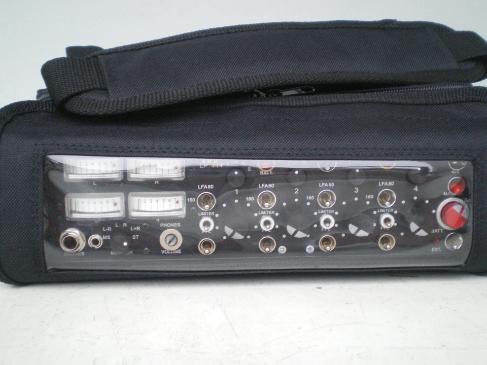 TW-LP444 4in/4 After-Fader Out 4in/4 Pre-Fader Out Portable ENG Audio Mixer - Image 3 of 4
