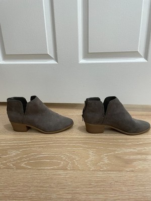 Express Boots Womens 7.5 Back Zip Ankle Booties Gray Fabric Heels Slip On Casual