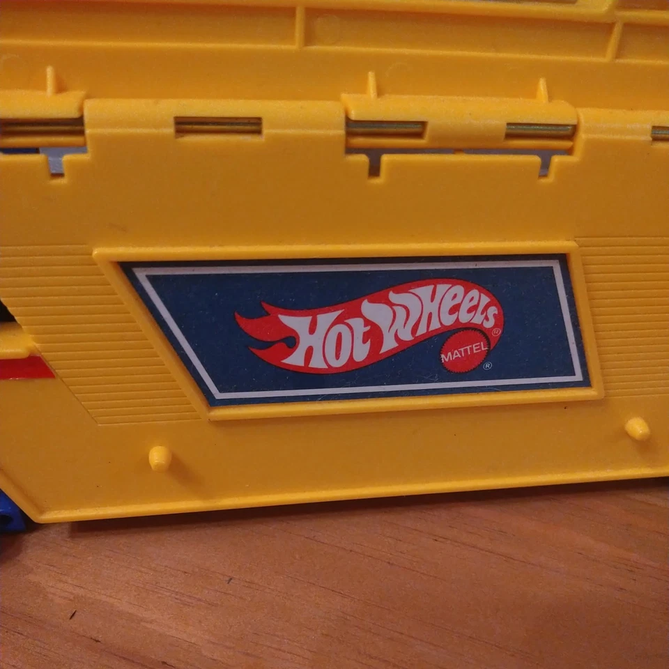 Remolque semirremolque Hot Wheels 1986 de colección transportador camión estuche de transporte Foto 2 de 4