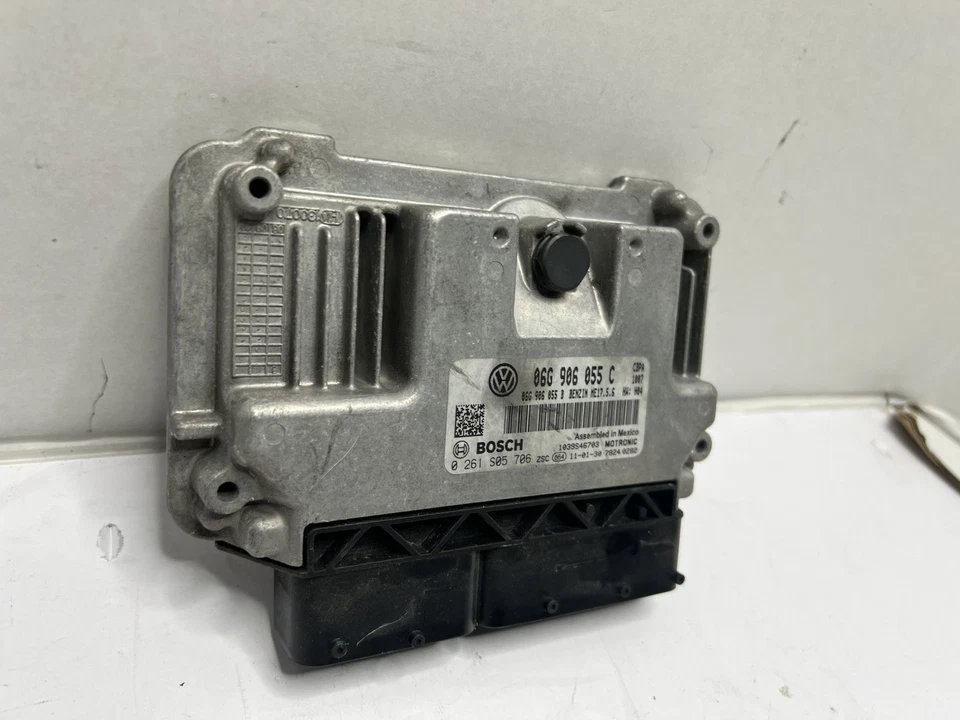 2011 2012 Volkswagen Jetta 2.0L Engine Computer 06G 906 055 C ECU Control Module - Image 3 of 4