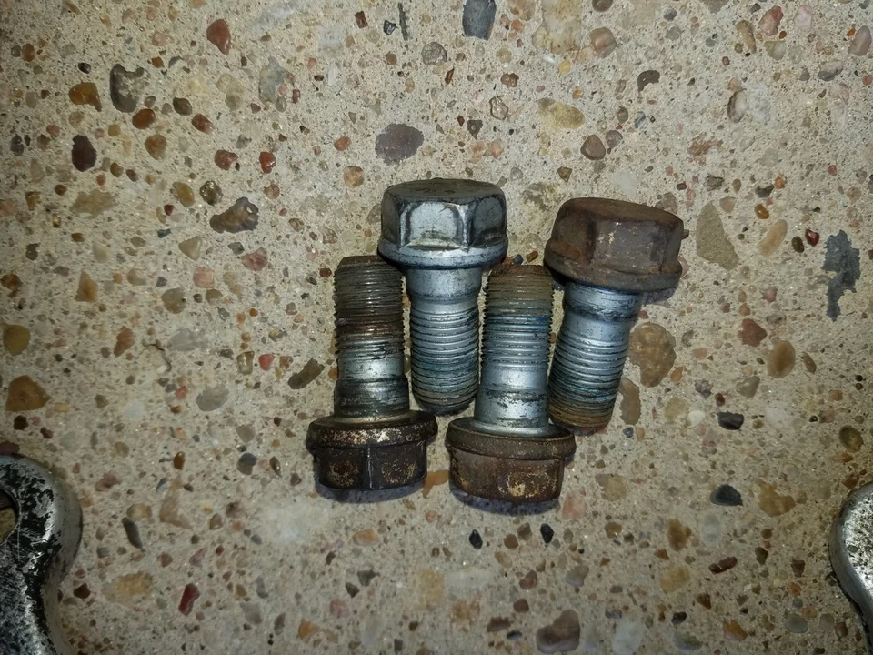 07-14 JUEGO PINZAS FRENO BREMBO DELANTERO IZQUIERDO DERECHO MERCEDES W221 CL550 S550 4MATIC Foto 2 de 4