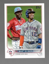 2022 Topps #98 NL East Division Smiles CC, CL Mint