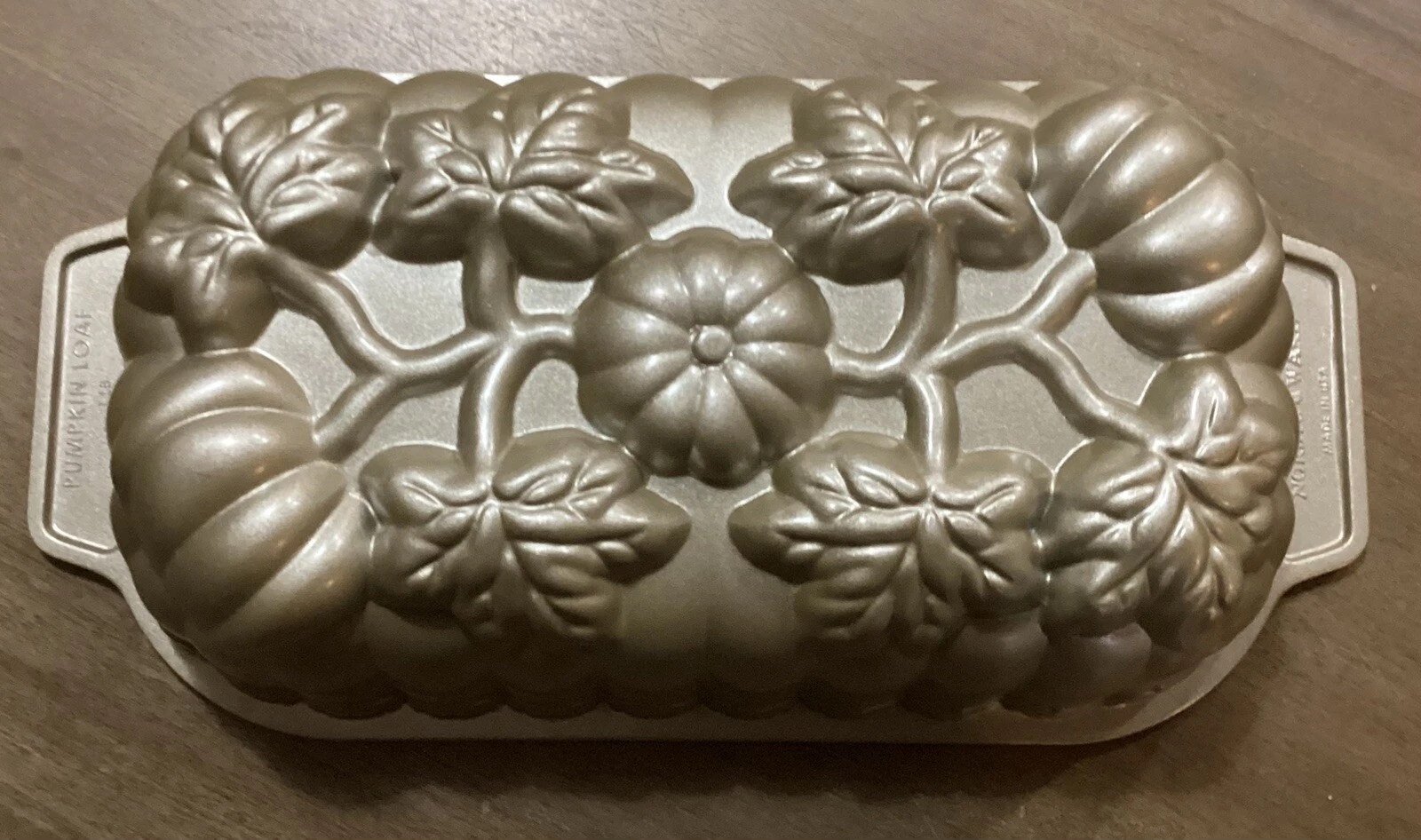 Nordic Ware Pumpkin Loaf Pan 1 Lb. Fall Harvest Mold Cake Pan 11" x 5.5" x 3"