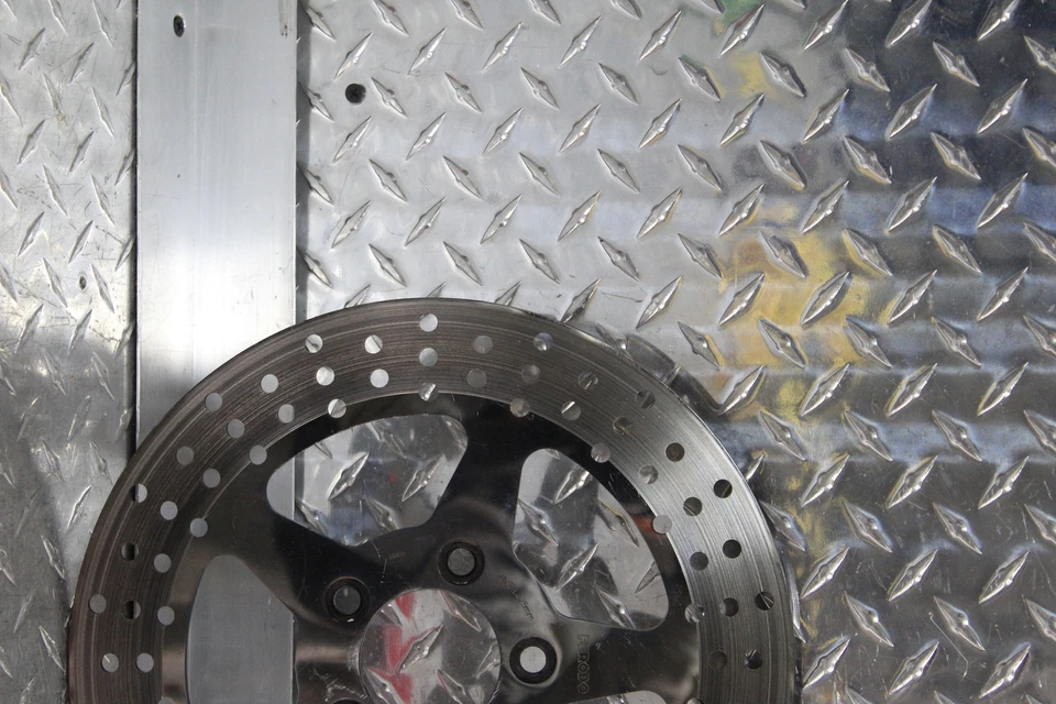 2017 HARLEY-DAVIDSON SOFTAIL DELUXE FLSTN DISCO ROTOR TRASEIRO FERODO 4,91 MM - Imagem 3 de 4