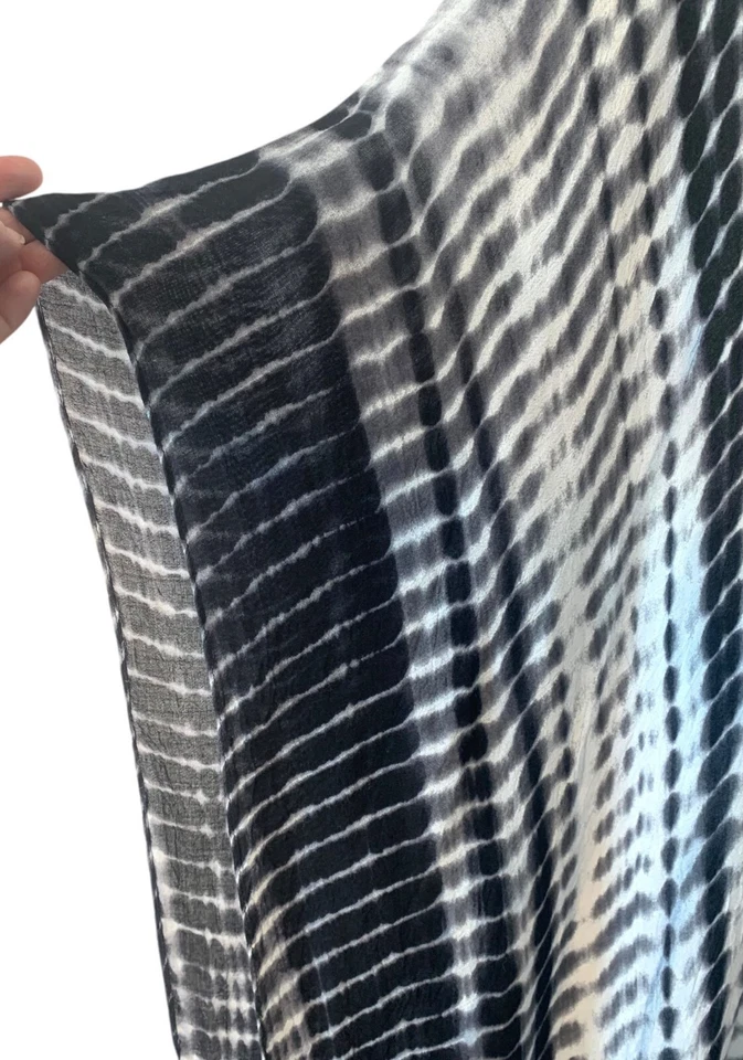 MICHAEL STARS Negro + Blanco Estampado Ruana Convertible Sarong Bufanda Envoltura Talla Única Foto 4 de 4