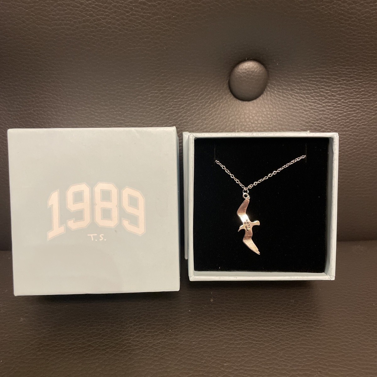 Taylor Swift Seagull Necklace 1989 (Taylor's Version) - In-Hand