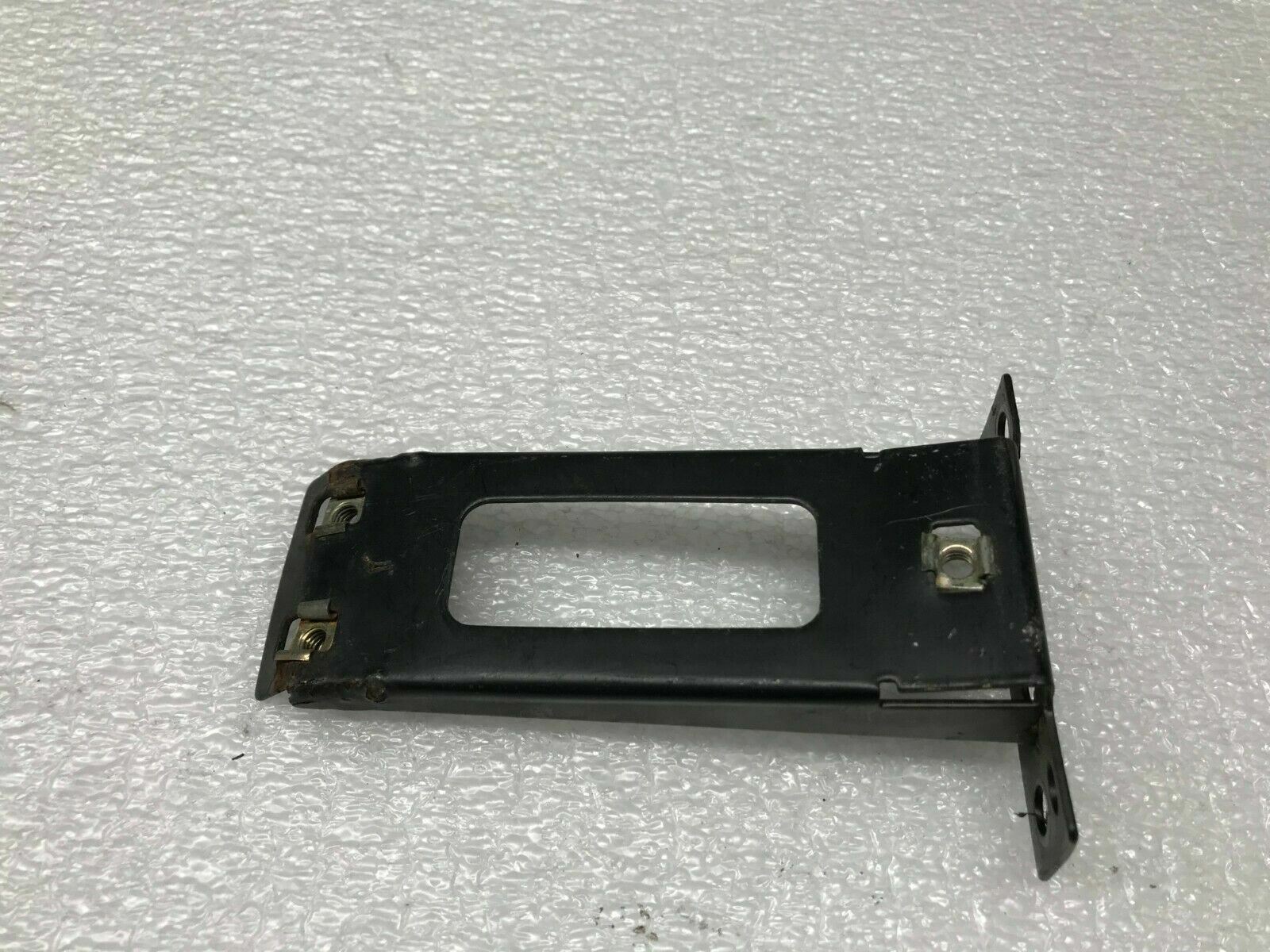 LAMBORGHINI MURCIELAGO LP640 RIGHT SIDE ROCKER MOUNT BRACKET RH OEM 410813550