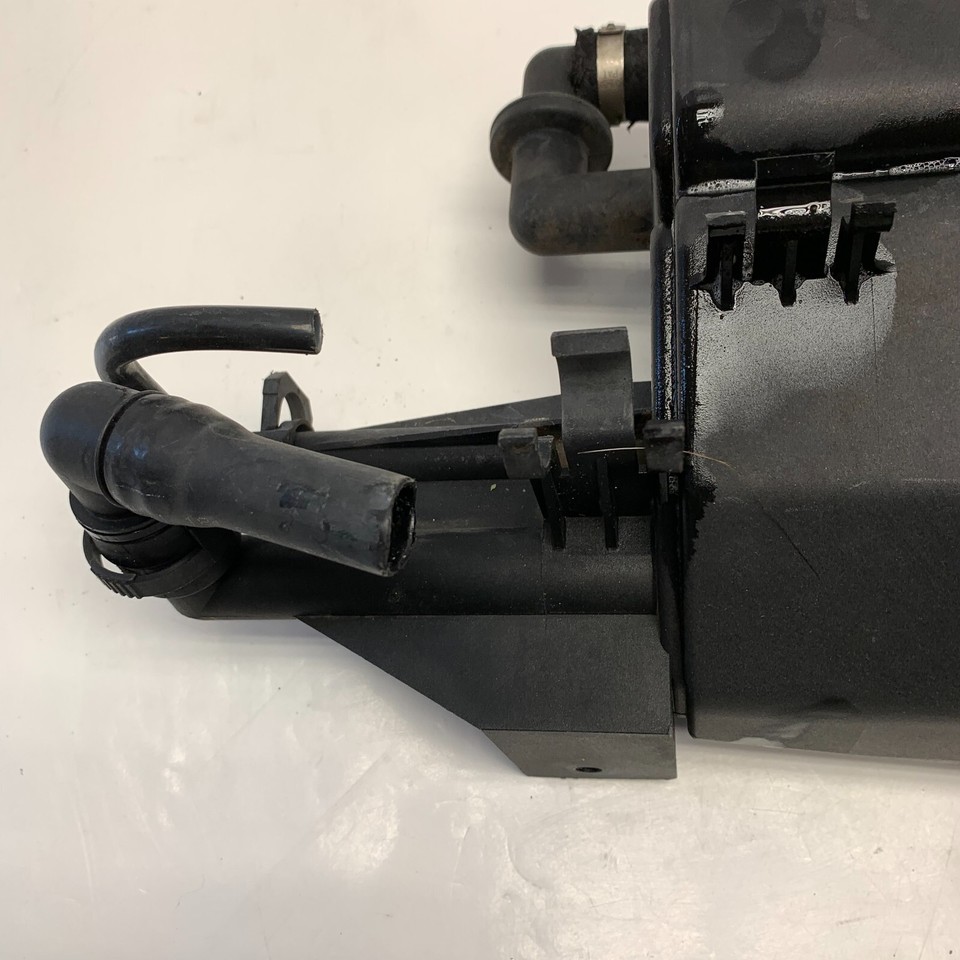 1999 2002 BMW Z3 E36 Activated Charcoal Vapor Canister Tank