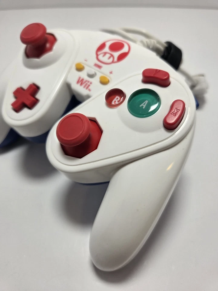 Mario Fight Pad Classic Controller  Nintendo Wii U Wired GameCube 085-006 Toad - Image 3 of 4