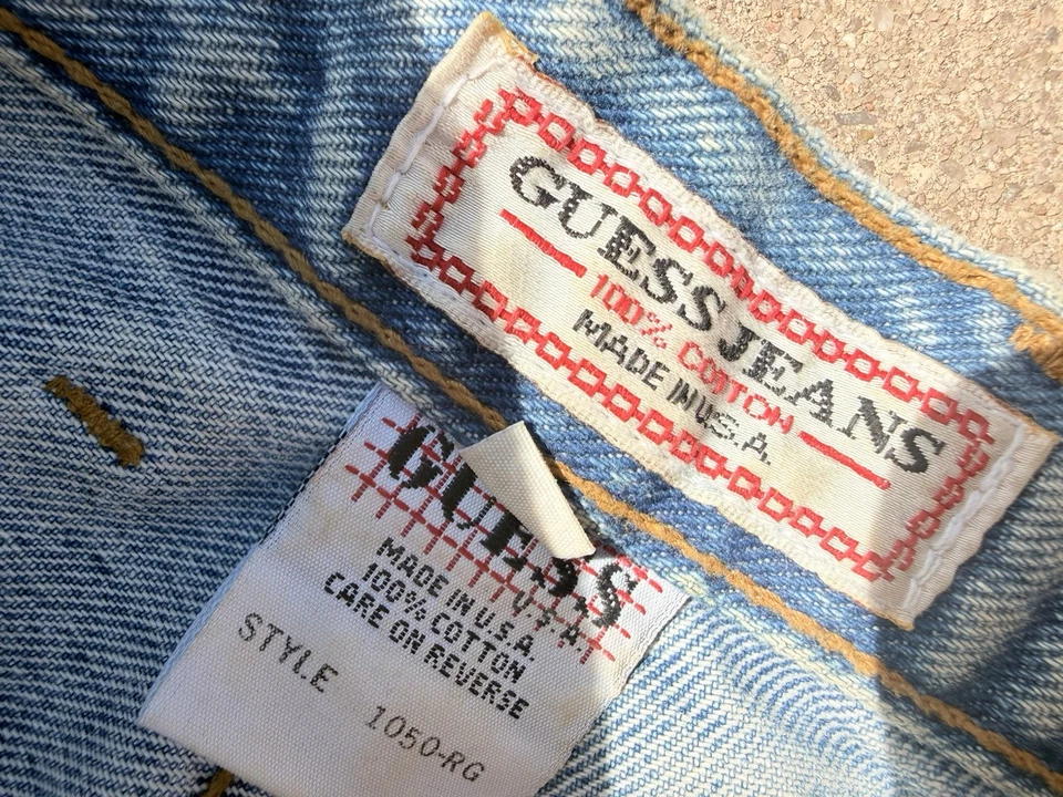 Jeans Guess Vintage Hechos en EE. UU. 1050RG Cintura Alta Mamá Jeans Talla 26x29 Foto 2 de 4