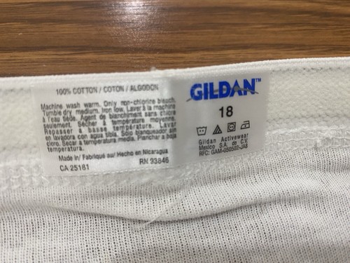 Boys Gildan Briefs Size 18 White 28-29 inch waist - Picture 3 of 3