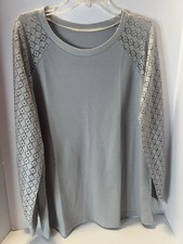 Women Long Sleeve Round Neck Solid Lace Long Sleeve Gray Pre-Owned