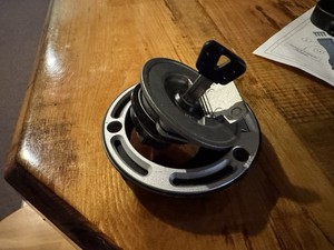 Yamaha R1 Oem Fuel Cap With Key