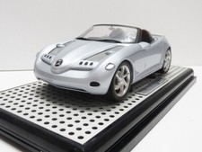 RETIRED AUTOART GATEWAY MERCEDES BENZ SLA AMG ROADSTER LIMITED DEALER ED 1/18