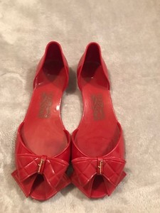 ferragamo jelly flat shoes