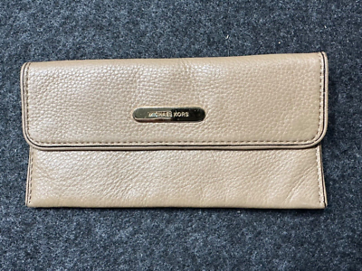 Michael Kors Travel Brown cream Leather Wallet Long Card ID  display picture 1