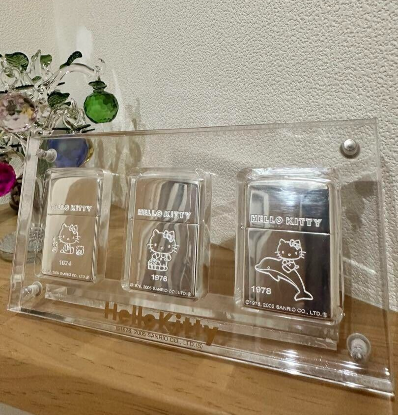 ハローキティ　ジッポー　2005年製 HELLO KITTY zippo 2005年モデル