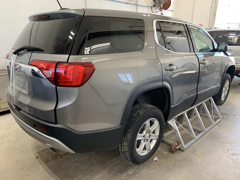 Used Fuel Pump Control Module fits: 2019 Gmc Acadia Fuel Pump center trunk floor — 第 3/4 张图片