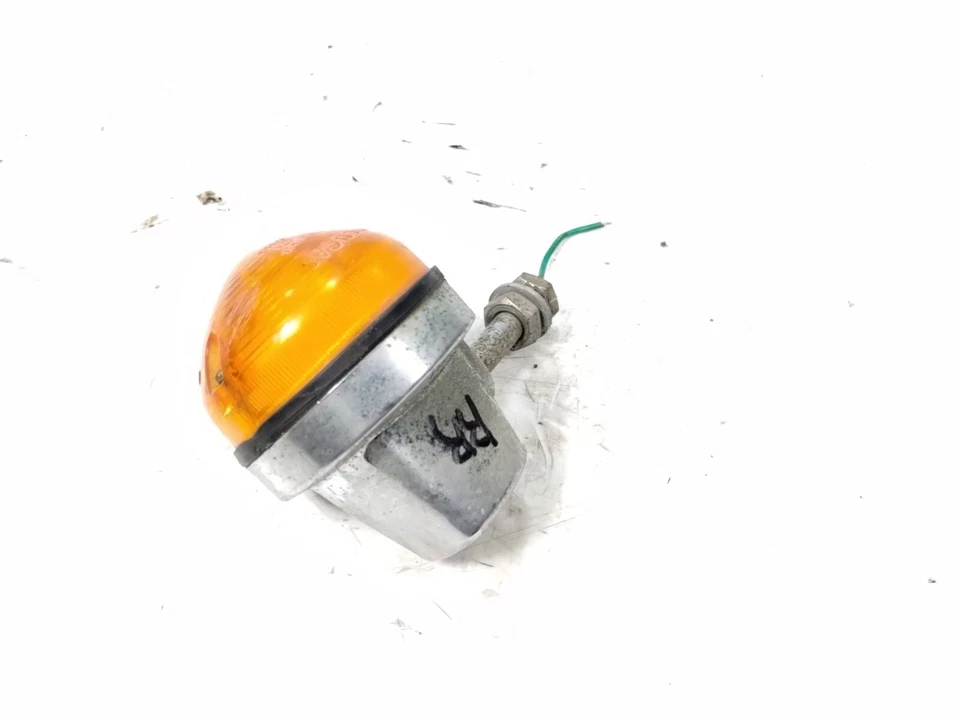 1976 Triumph Bonneville 750 T140 右后转向信号指示灯 — 第 3/4 张图片