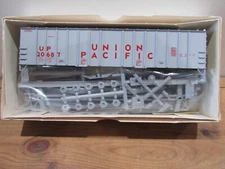 Walthers 932-3655 HO Union Pacific 50' Airslide Hopper Kit #20687  NIB Lot#3572