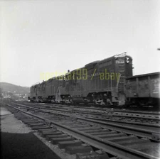 PRR Pennsylvania Railroad EMD GP9 Locomotives #7032 / #7040 - Vintage Negative
