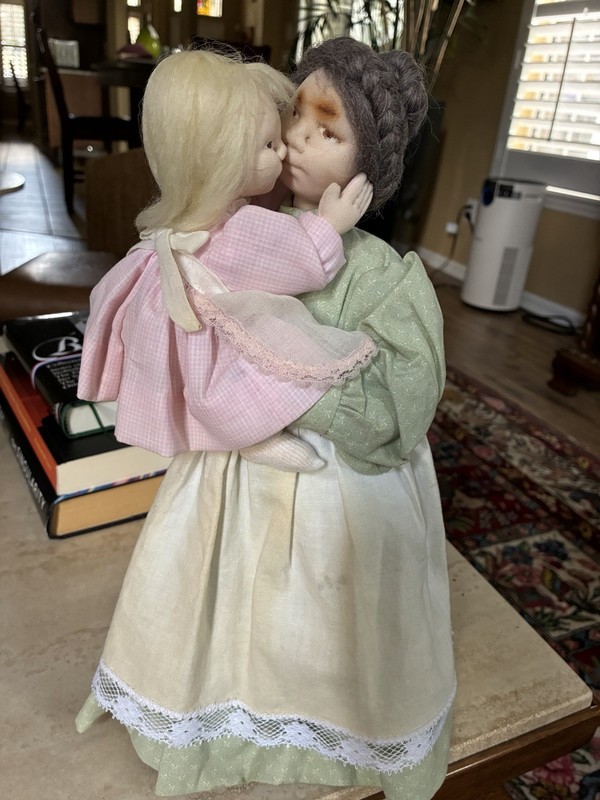 Dorothy Billings soft sculpt Folk-life series Granny & Baby Handmade/Signed 1986