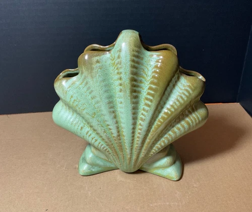 Frankoma  Prairie Green Clam Shell Vase Ada Clay #54