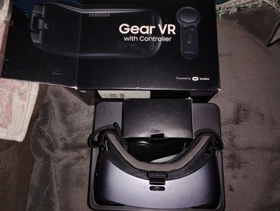 Samsung Gear VR Smartphone Headset w/ Controller 101° FOV 6.2in Black