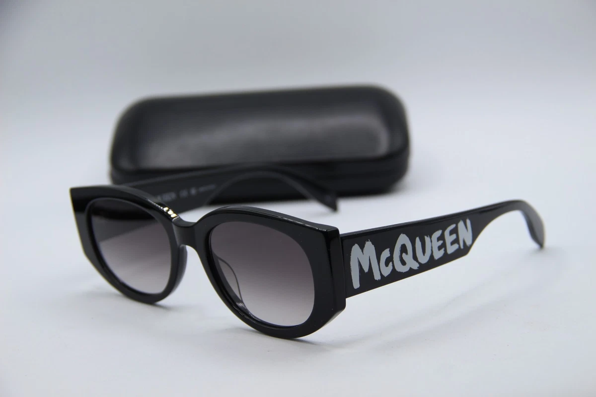 ?% Authentic Alexander McQueen Sunglasses Alexander McQueen AM0378S 001 Sunglasses - US main image 3