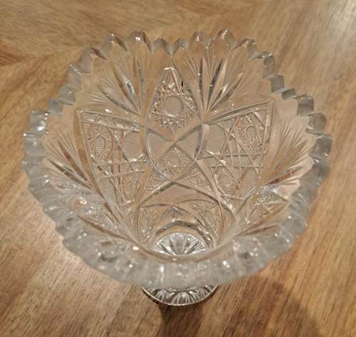 Amerikanische Brillant Vase - kleine ausgestellte Bleikristall Aufnahme mit Fuß, geschliffenes Glas - Bild 3 von 7