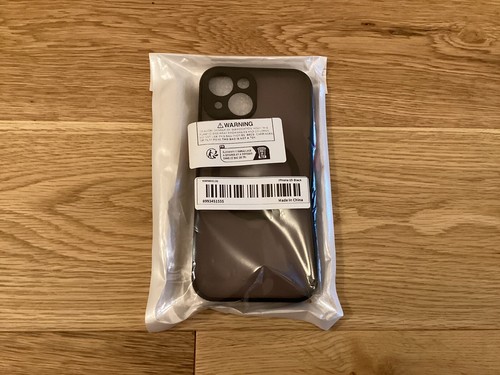 iPhone 15 Dark Case with MagSafe Apple - Zdjęcie 4 z 4